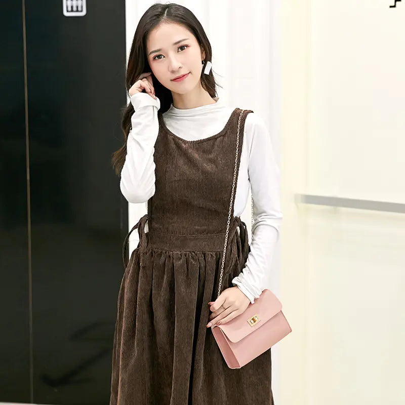 Fashion Women's Chain Shoulder Bag - Small Crossbody Bag